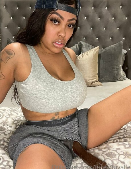 LaceyDuvalle pornstar nude pic