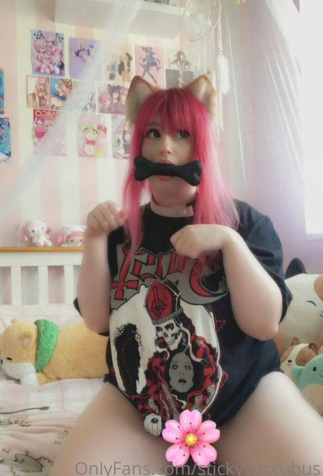 maplesyrps exclusive actress picture