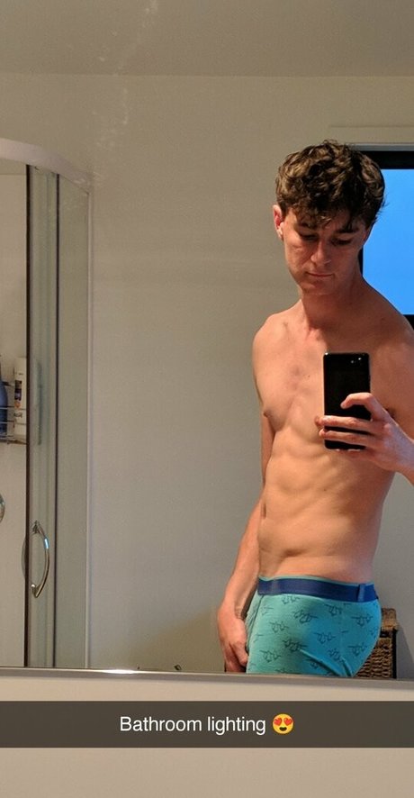 justmax_ exclusive model photo