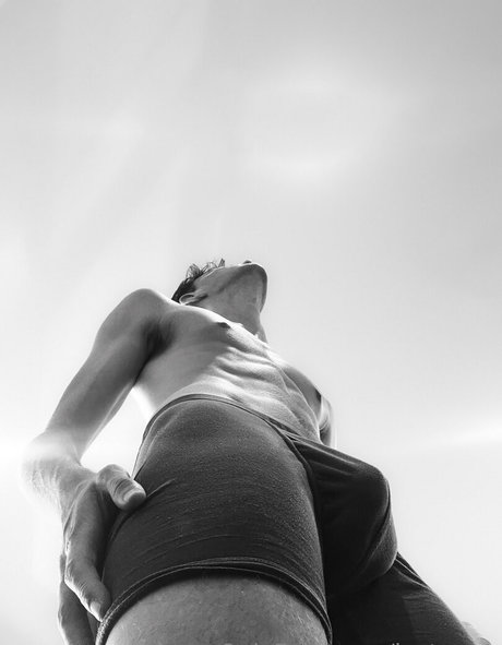 justmax_ hot star photo