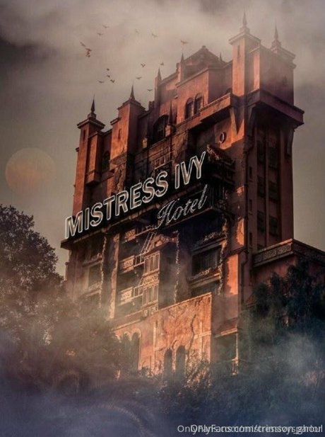 crimson ghoul model hot picture