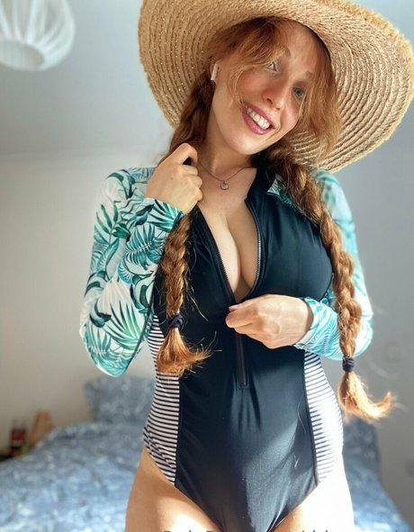 rawwbuns star adult img