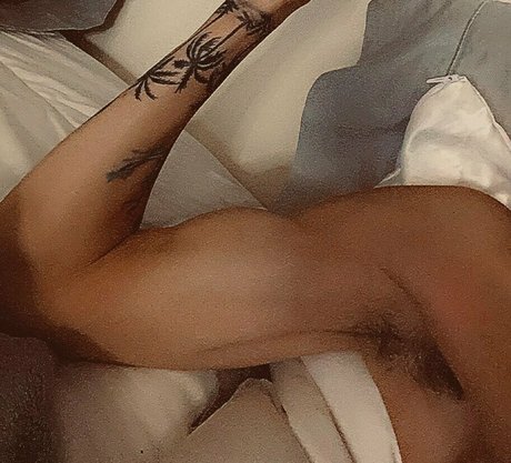 its just jake perfect model image