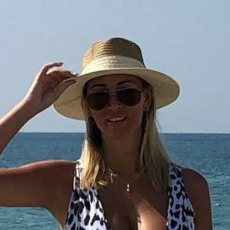 Lorna Gilly pornstar free galleries