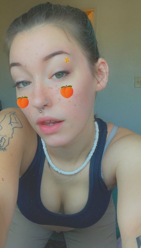 stonedsunni sexy actress picture