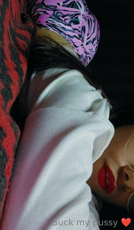 queenvcsext perfect model photos