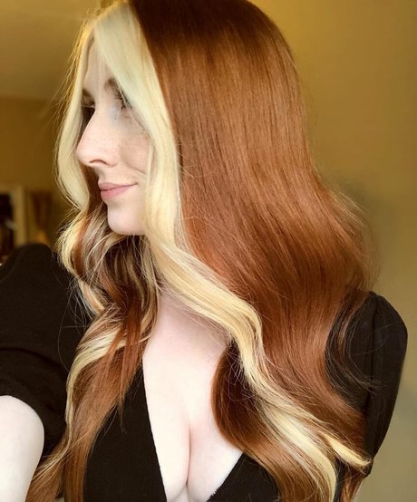 voxytwitch model top picture