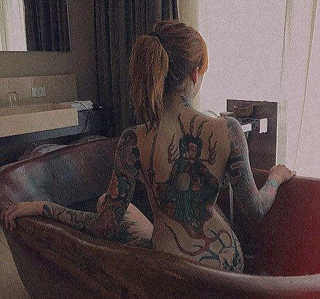 uglybandito nude star images