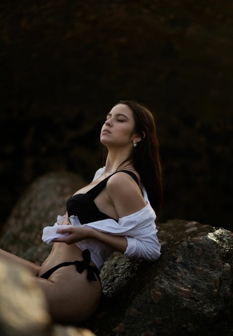 Beatriz Braz model erotic pics