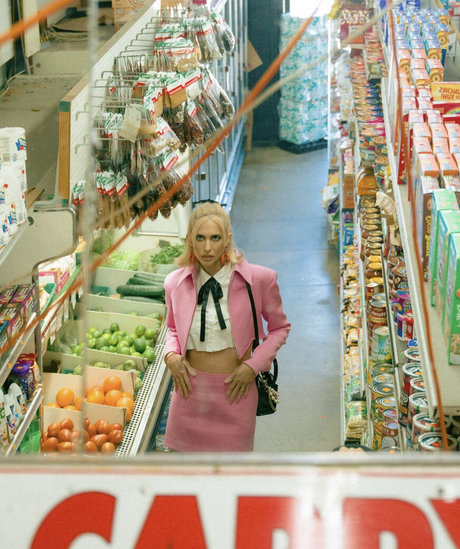 Hila Klein hot star pic