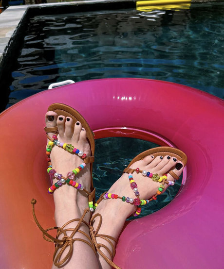 Hila Klein free pornstar img