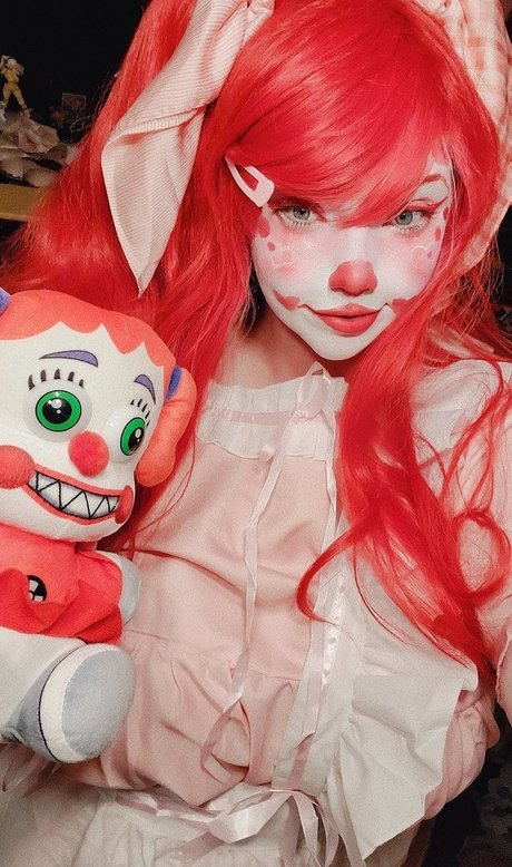 Bouncyclown model porn image