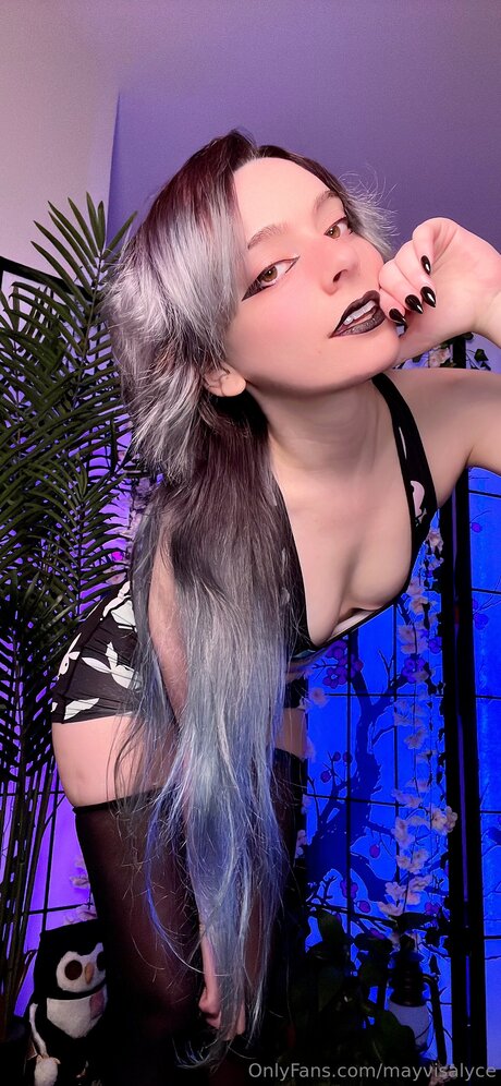 MayvisAlyce model pretty pic