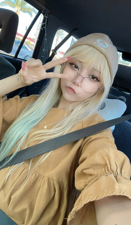 idlesann free hd model picture