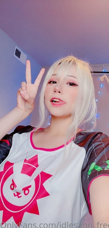 idlesann free adult star galleries