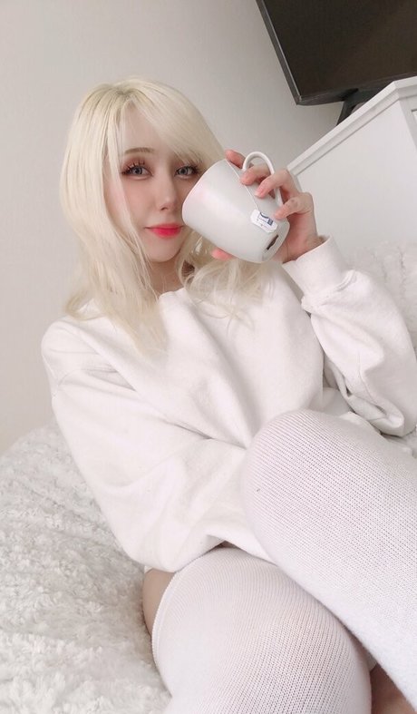 idlesann free model xxx picture