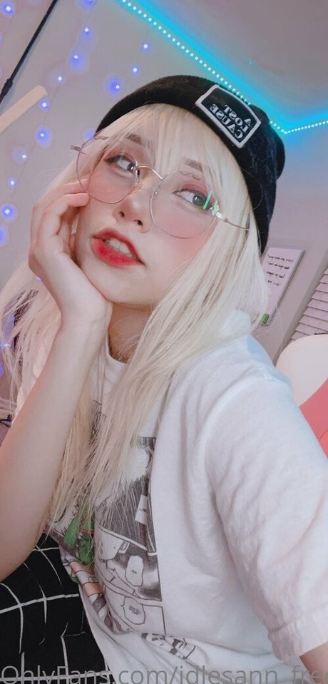 idlesann free nice actress gallery