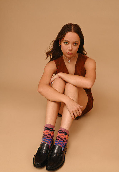 Laufey Lin high quality model img