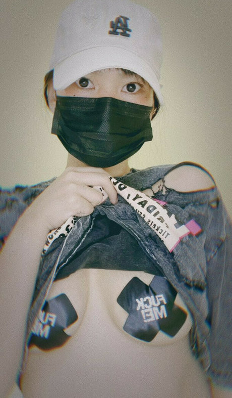 Moji3693 sex model archive