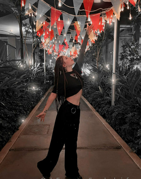 lovelychrisfree pornstar nudes pictures