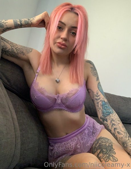 niicoleamy x naked star photo