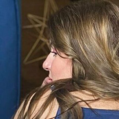 talamaisfree naked model img