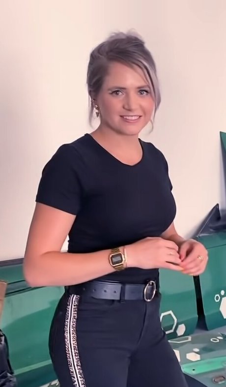 Collete Davis pretty pornstar gallery