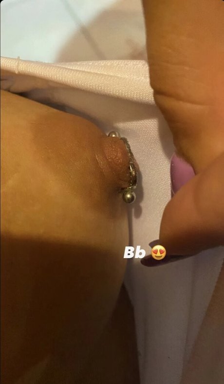 MC Thammy nudes actress gallery