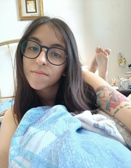 maybel2 erotic actress pic