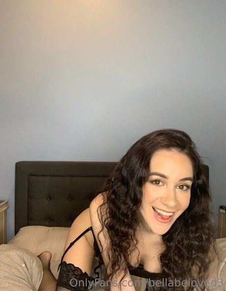 bellabeloved3 model top photo