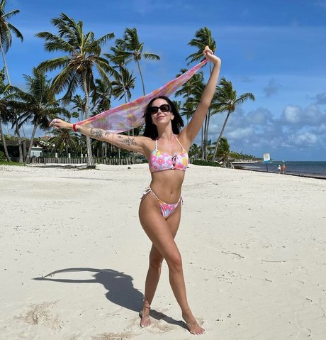 Maria Valero free model pic