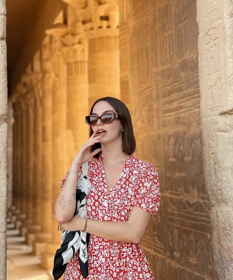 Maria Valero pretty model image