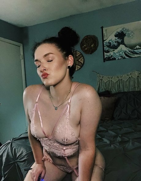 lilithjewel model adult pic