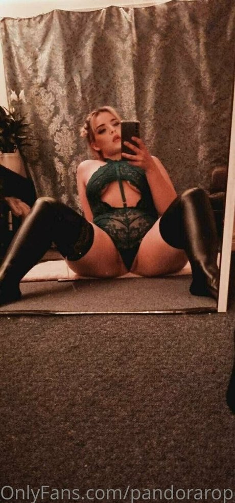 pandorabunny naked pornstar images