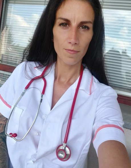 Ali Bordeaux sexy star img