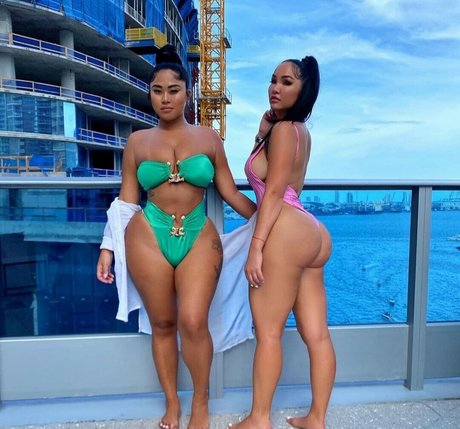 Mzdanalee model nude img