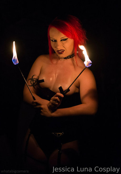 jessicalunacosplay pretty actress pics