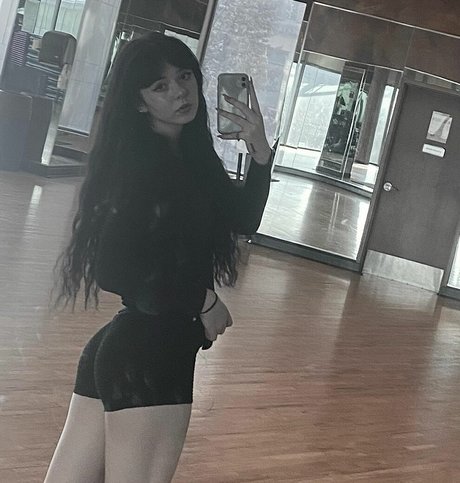 ezsy hd actress photo