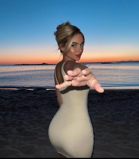 Antonia Freya Lydia star best archive