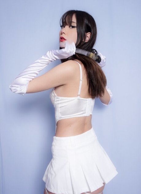 Kikira02 top model picture