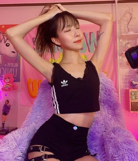 Beddle1218 exclusive model img