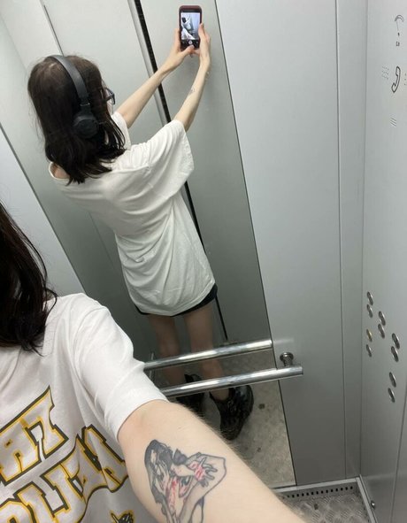 YourSmallDoll star nice pictures