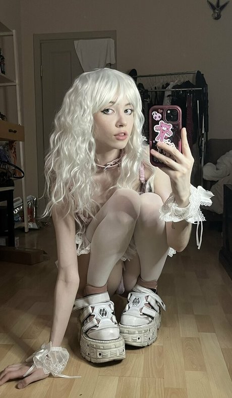 YourSmallDoll pornstar nude photos