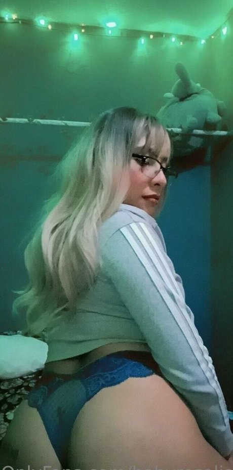 babyrosalia420 free pornstar image