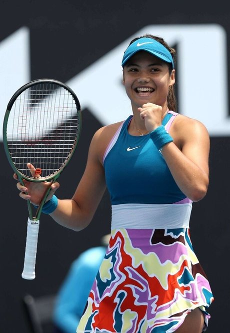 Emma Raducanu art star pic