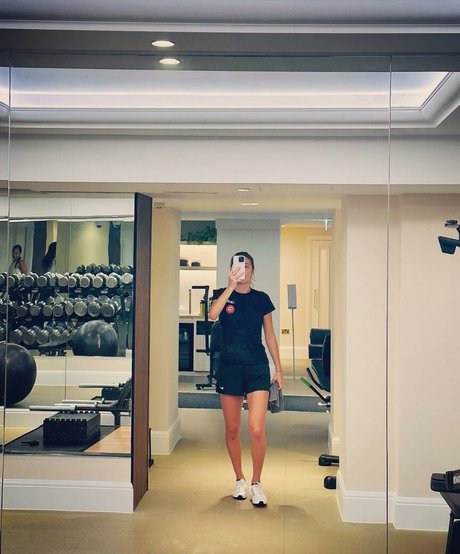 Emma Raducanu pretty model photos