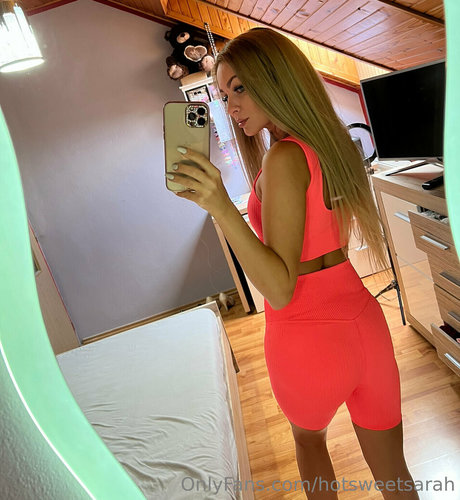 hotblondesarah pornstar hd picture