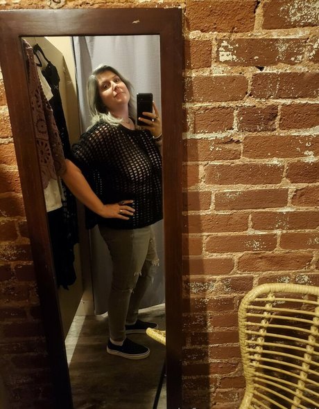 bee88i sexy pornstar images