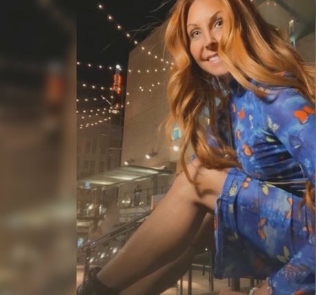 Mrsrobinsonxo high quality model img