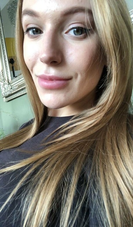 aislinxxxmodel high quality actress images